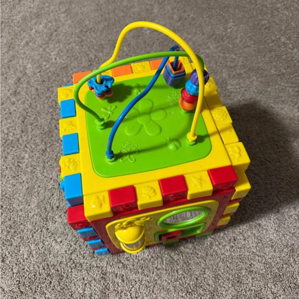 PlayGo Curious Mind Activity Toddler Cube Playmat